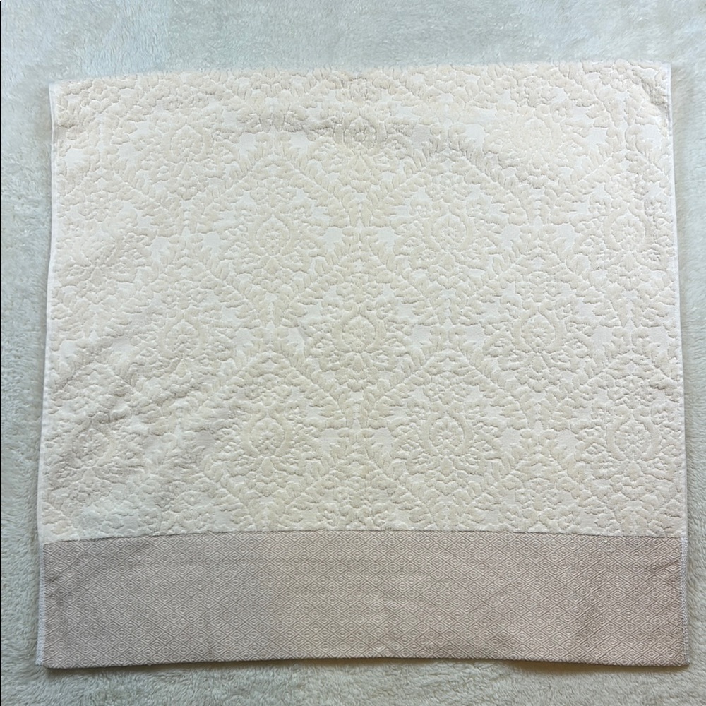 Cream Plush Bath Towel with Textured Terry Cloth 2 Pair